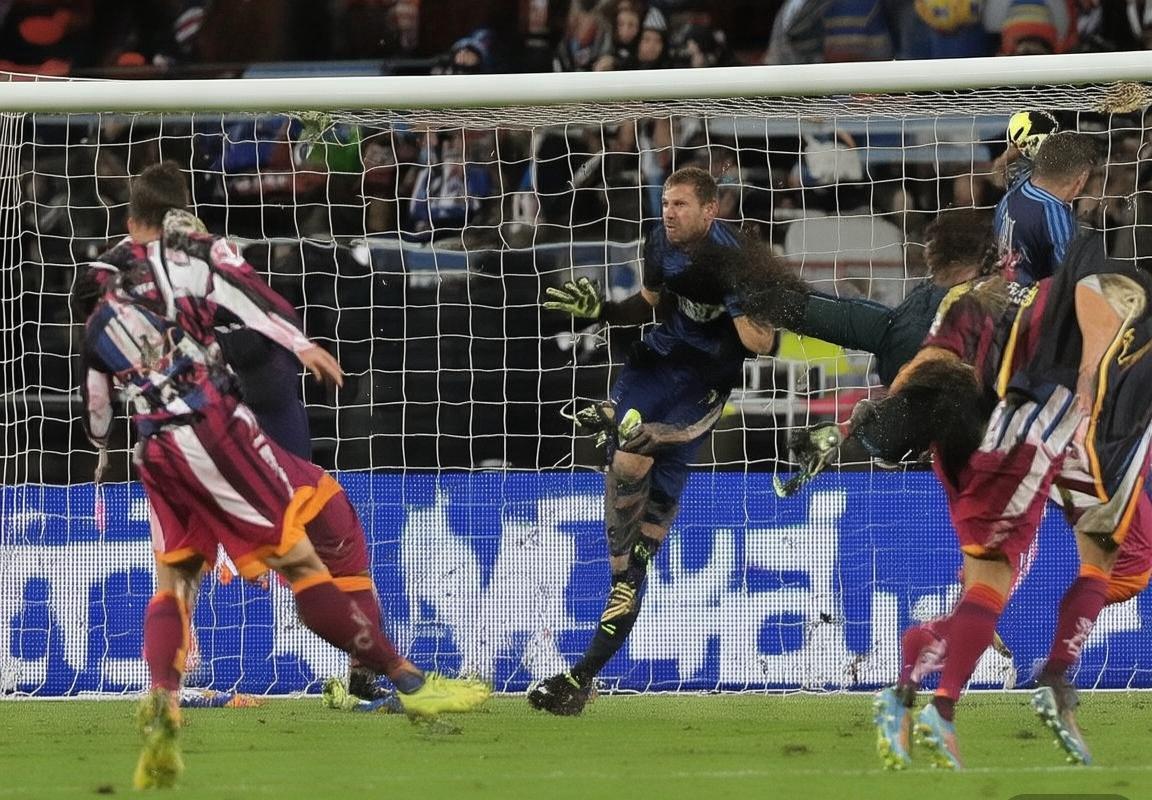 2020西甲焦点战：巴塞罗那对赫塔菲 梅西闪耀对决精彩瞬间(图3)